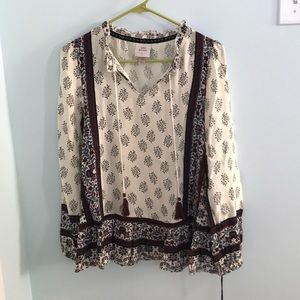 Dressy long sleeve shirt